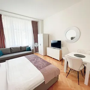  Apartment Gold Art